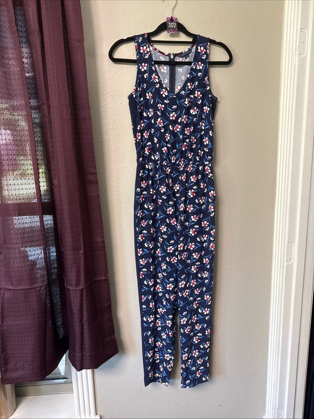 #302* Tommy Hilfiger sleeveless floral pantsuit With Pockets size 0